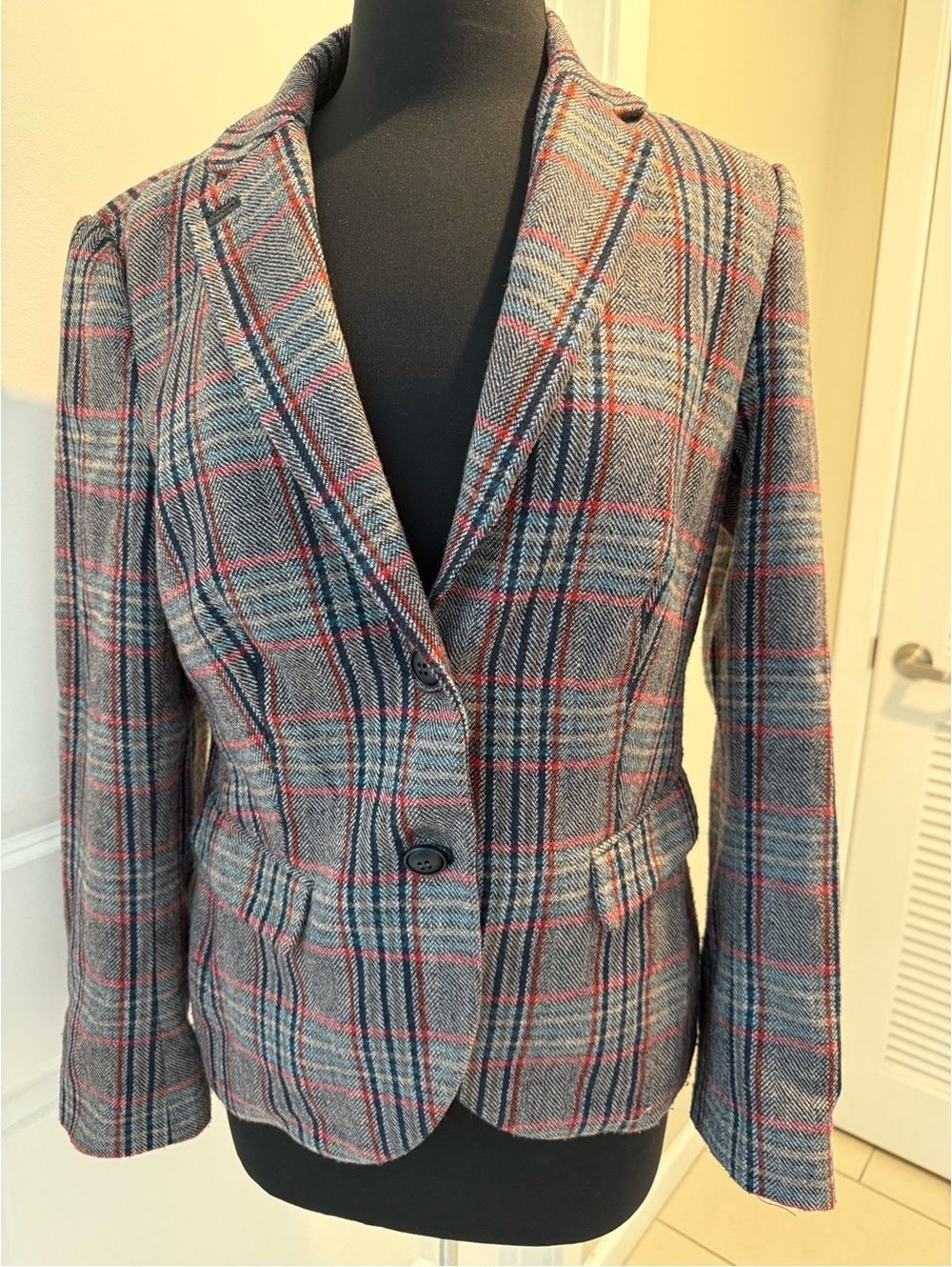 Espirit Women's Gray Plaid Tailored Blazer with Red Accents